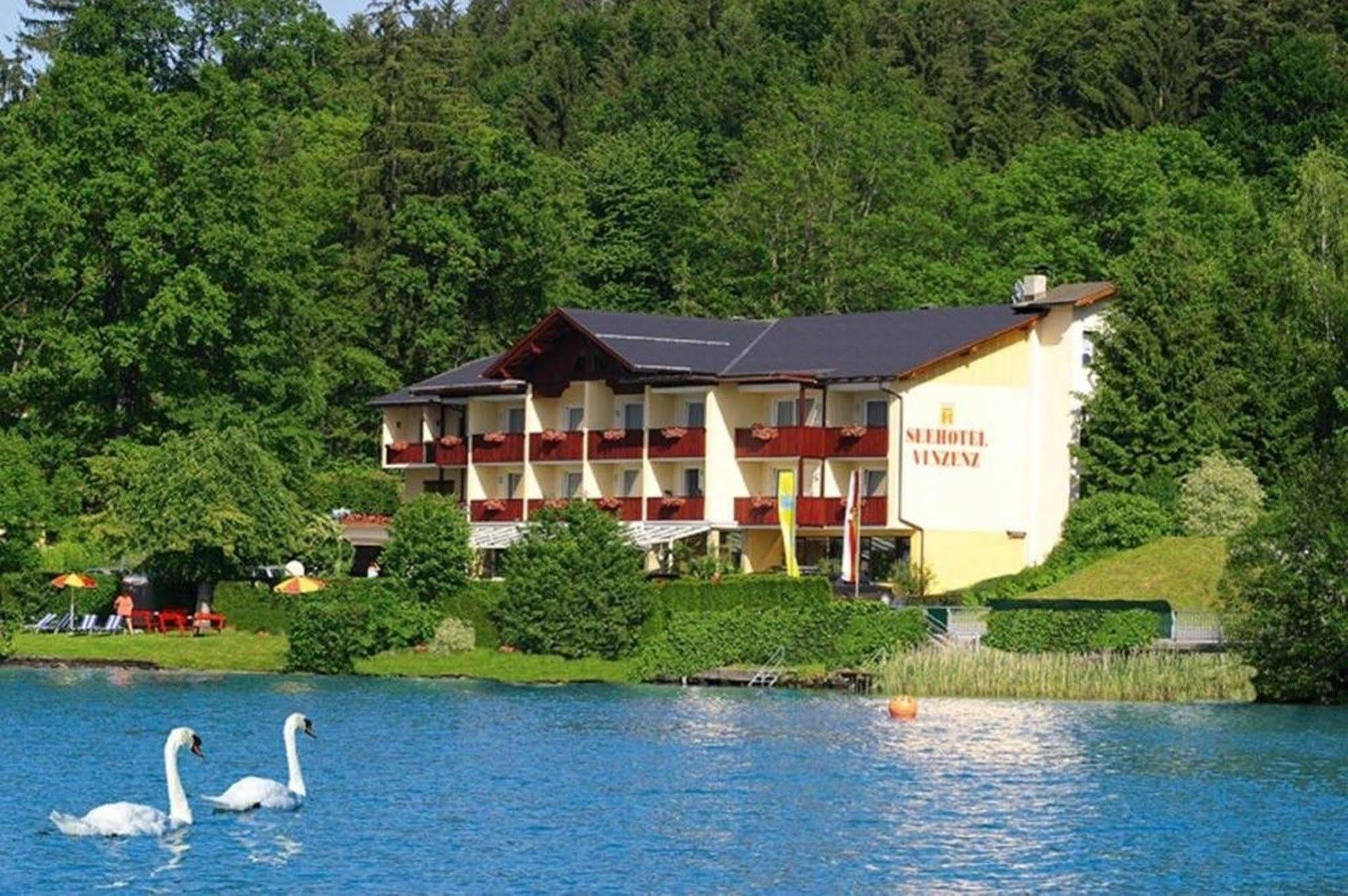 Seehotel Vinzenz Velden am Woerthersee Exterior photo